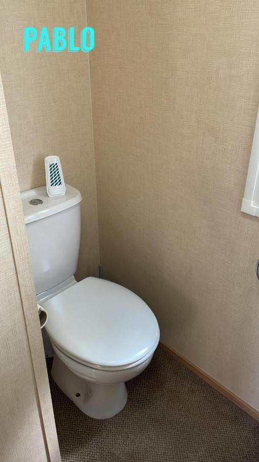 Towyn Six Berth En Suite Caravan Rhyl Esterno foto